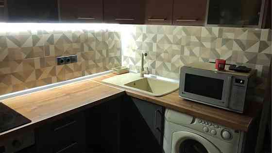 Оренда Квартира 3-кімнатна, 5/16 поверх на Ревуцького, 19/1 Київ