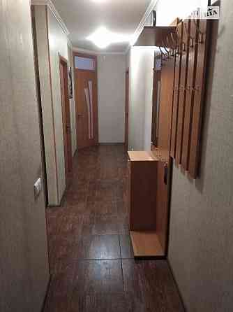 Оренда Квартира 3-кімнатна, 2/5 поверх на ул. Светлая Киев