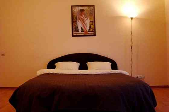 Оренда Квартира 1-кімнатна на ул. Костельная, 10 Киев