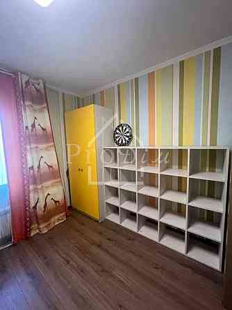 Продаж Квартира 2-кімнатна, 12/16 поверх на Драгоманова вул., 12а Киев