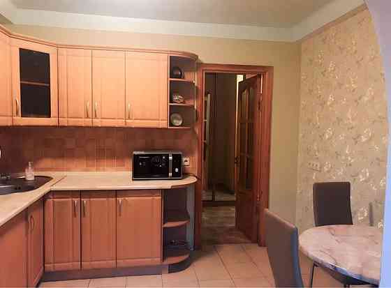 Оренда Квартира 1-кімнатна, 4/9 поверх на Победы просп., 21 Киев