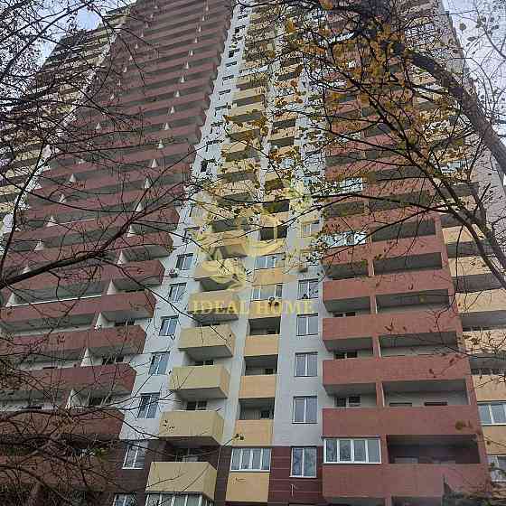 Продам квартиру Київ, Українська вул. Київ