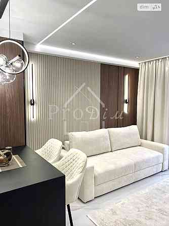 Продаж Квартира 1-кімнатна, 3/21 поверх на Михайла Максимовича вул. (Онуфрія Трутенка), 24в Київ