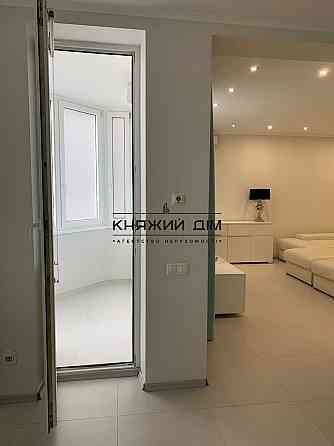 Продаж Квартира 3-кімнатна, 6/32 поверх на Гришко Михаила ул. Kiev