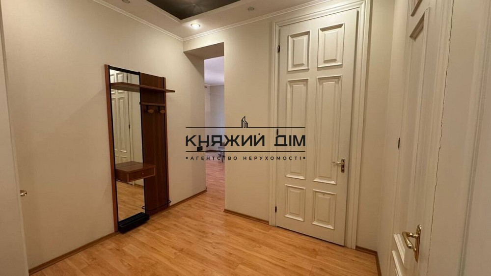 Трикімнатна квартира - 80 кв м - ІСТОРИЧНИЙ БЕЗПЕЧНИЙ ЦЕНТР КИЄВА № 11163726 Київ - фото 2