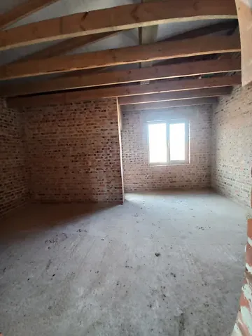 Продаж 2-поверховий   120 кв.м 4 кімн. на Кулика і Гудачека (Макарова) вулиця Рівне - фото 2