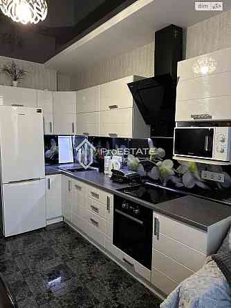 Продаж Квартира 1-кімнатна, 11/13 поверх на вул. Регенераторна Kiev