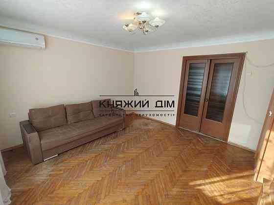 Оренда Квартира 2-кімнатна, 3/9 поверх на Донецкая ул. Kiev