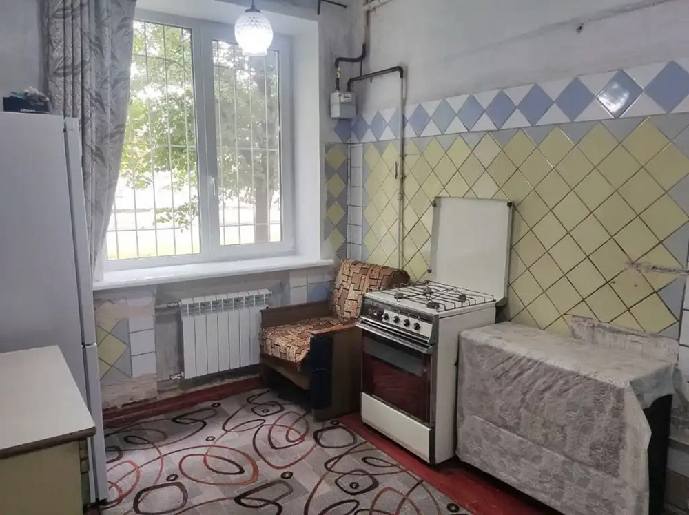 Продаж Квартира 3-кімнатна, 1/5 поверх на Универсальная ул., 9 Дніпро - фото 1