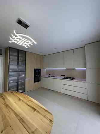 Продаж Квартира 3-кімнатна, 1/10 поверх на Виноградна Івано-Франківськ