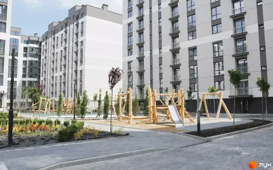 Продаж Квартира 3-кімнатна, 7/9 поверх на вул. Крихівці / Виноградна Івано-Франківськ