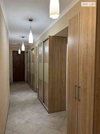 Продаж Квартира 3-кімнатна, 5/5 поверх на Соборна Vinnytsya