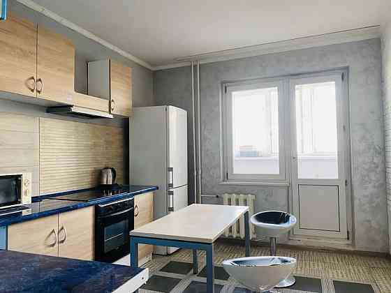 Оренда Квартира 3-кімнатна, 3/20 поверх на Харківське Шоссе, 56 Kiev