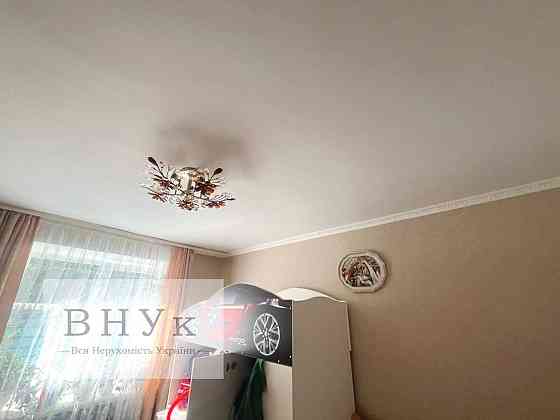 Продаж Квартира 2-кімнатна, 1/5 поверх на вул. Савури К. Ternopil'