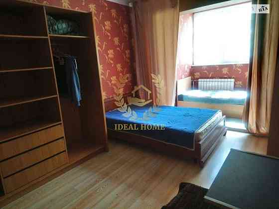 2-кімнатна біля Караваєвих Дач | Вул. Гетьмана, 44 Київ