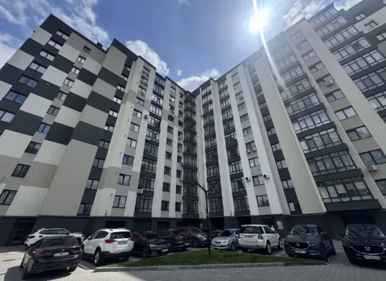 For sale 3-room Apartment 87.9 sq.m ЖК Озеро Ivano-Frankivs'k