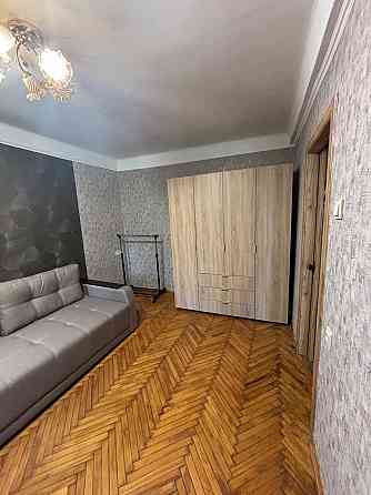 Оренда Квартира 1-кімнатна, 2/9 поверх на Мілютенка, 11Б Киев