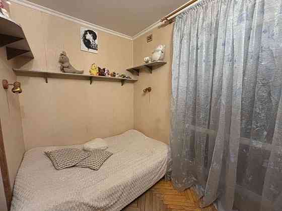 Оренда Квартира 1-кімнатна, 3/9 поверх на Слободская, 4а Киев