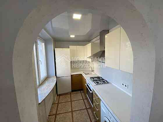 Продаж Квартира 4-кімнатна, 3/9 поверх на вул. Леся Сердюка Харків