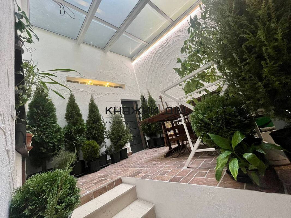 Дворівнева квартира із зимовим садом у серці Подолу. № 21145229 Киев - изображение 1