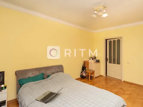 Продаж 2-поверховий   197.5 кв.м 5 кімн. на Федьковича Юрія вулиця 30 Чернівці - фото 14