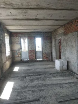 Продаж Будинок 4-кімнатний на ул. Чорноморська, 30 