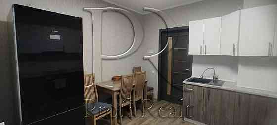 Оренда Квартира 3-кімнатна, 14/25 поверх на вул. Драгоманова, 2А Киев