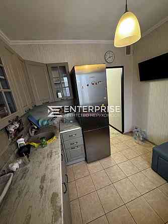 Продаж Квартира 2-кімнатна, 9/9 поверх на вул. Бажана Миколи Kiev