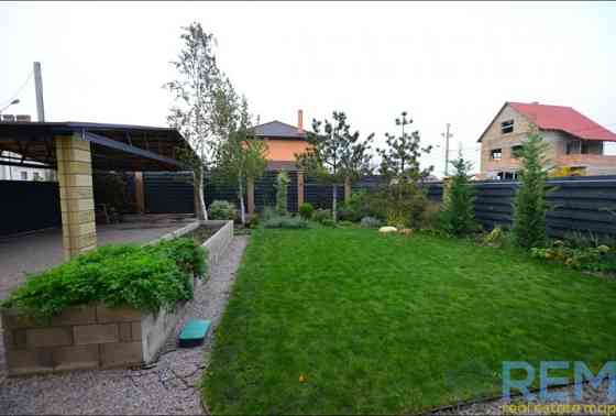 Новый дом с авторским дизайном в пос.Лески Ліски (Комінтернівський район)