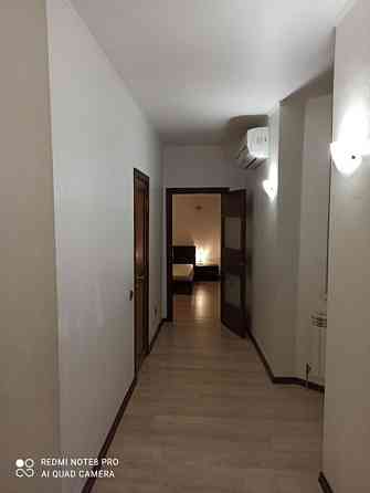 Оренда Квартира 3-кімнатна на Урлівська, 38 Київ