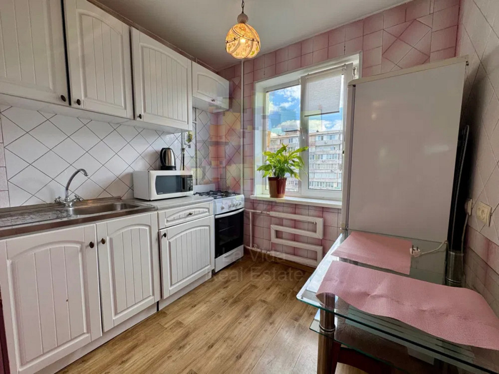 Оренда Квартира 1-кімнатна, 6/9 поверх на Дніпровська набережена, 5а Kiev - photo 1