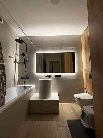 Продаж Квартира 2-кімнатна, 21/26 поверх на Каховська вул., д. 60 Kiev