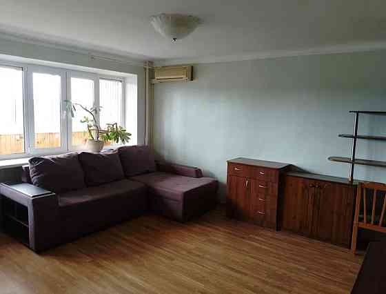 Оренда Квартира 1-кімнатна, 7/16 поверх на Русанівський бульвар, 2/8 Kiev