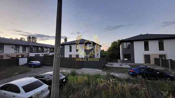 Продаж Будинок 5-кімнатний Kiev