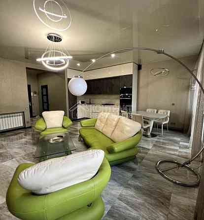 Продаж Квартира 3-кімнатна, 6/8 поверх на вул. Салтівське Харків