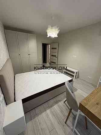 Оренда Квартира 1-кімнатна, 17/25 поверх на вул. Всеволода Змієнка Kiev