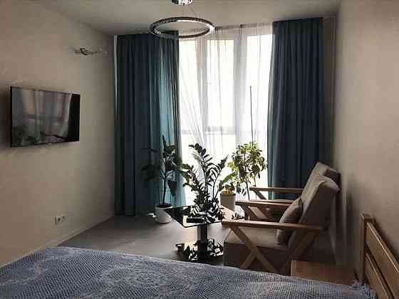 Оренда Квартира 1-кімнатна, 4/25 поверх на Сімї Кульженків, 37 Київ