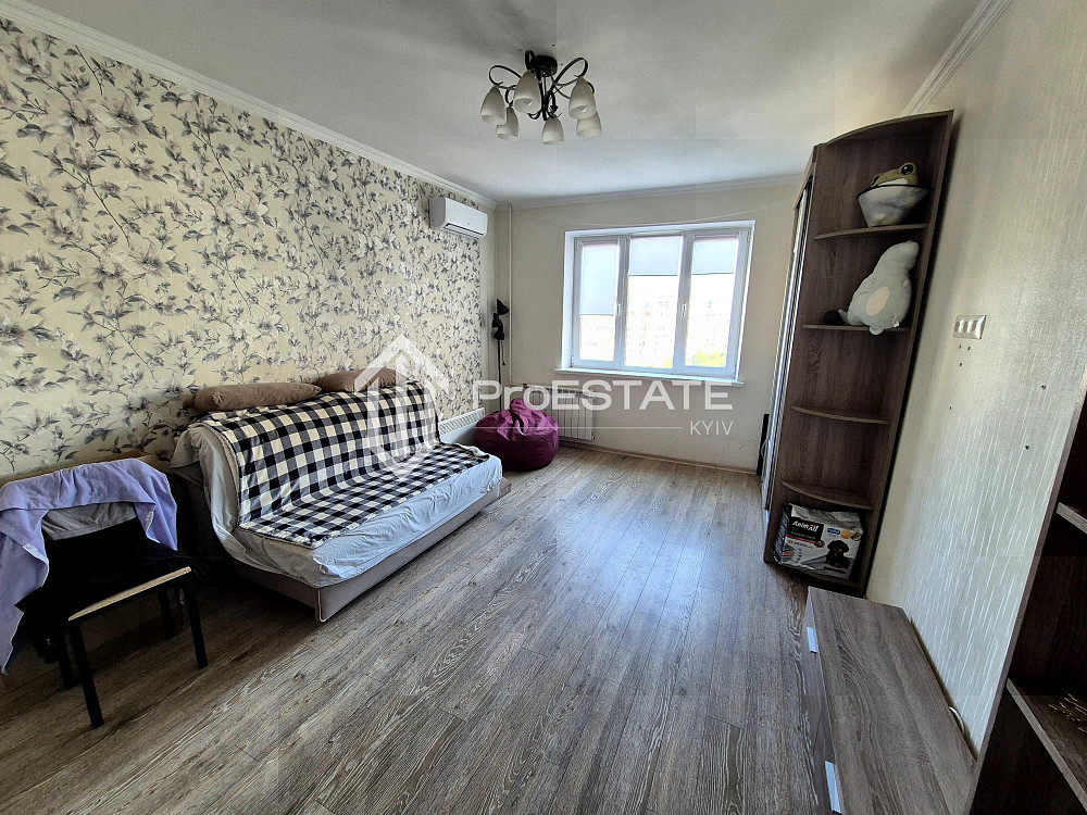 Продаж Квартира 3-кімнатна, 9/10 поверх на вул. Милославская Київ - фото 4