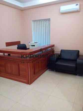 Оренда офісне приміщення на Лютеранская ул. поверх - 1/4 Київ