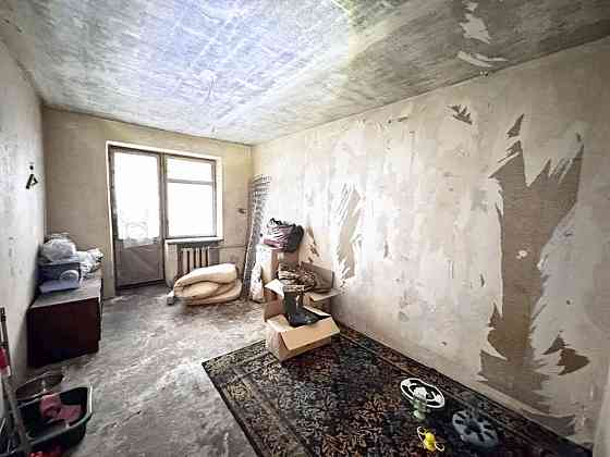 Продаж Квартира 4-кімнатна, 9/9 поверх на Строителей, 20 Дніпро