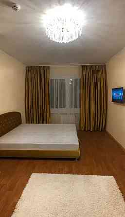 Оренда Квартира 1-кімнатна, 24/25 поверх на Софії Русової, 7г Киев