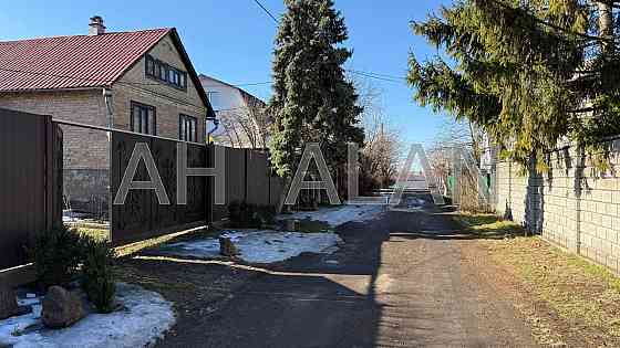 Оренда Будинок 3-кімнатний на вул. Садова 124-а Київ