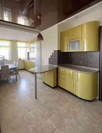 Продаж Квартира 3-кімнатна, 13/25 поверх на Мишуги Александра вул., д. 2 Київ