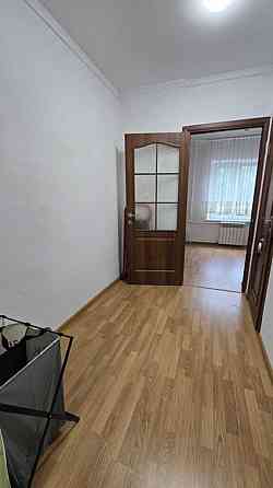 Оренда Квартира 1-кімнатна, 1/9 поверх на Ревуцького, 35 Киев