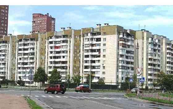 Оренда Квартира 1-кімнатна, 5/10 поверх на Драгоманова Киев