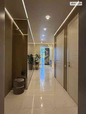 Продаж Квартира 5-кімнатна, 23/25 поверх на Антоновича ул., 109 Kiev