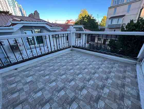 Продаж комерційне приміщення на ул. Золотой берег, 4а приміщень - 10, поверх - 3 Одеса