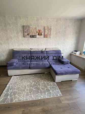 Оренда Квартира 3-кімнатна, 8/16 поверх на Салютная ул. Киев