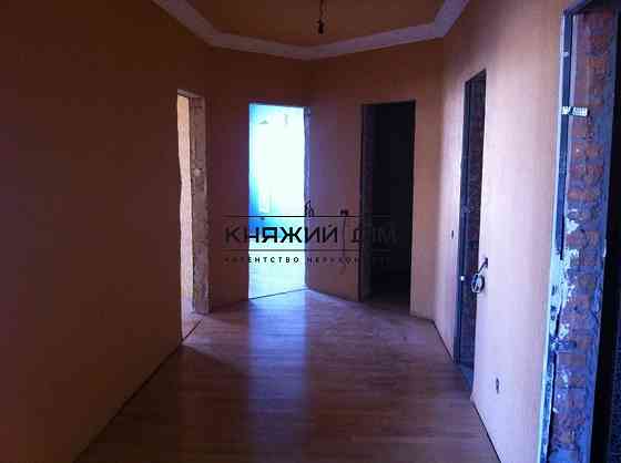 Продаётся 4-х комнатаня квартира возле м.Левобережной.код 2188534 Київ