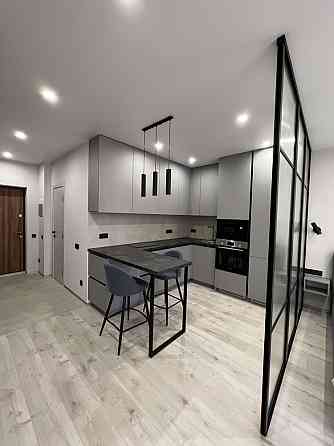 Продаж Квартира 1-кімнатна, 12/24 поверх на Столичне шосе вул., д. 3 Kiev